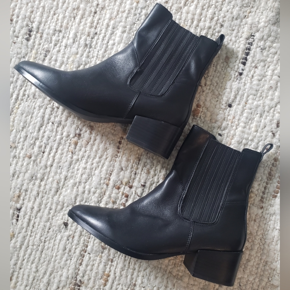 Steve Madden Leather Boots